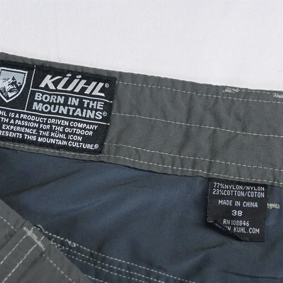 KUHL 38 x 11" Dark Gray Outdoor Zip Pocket Cargo‎ Shorts - Picture 3 of 5